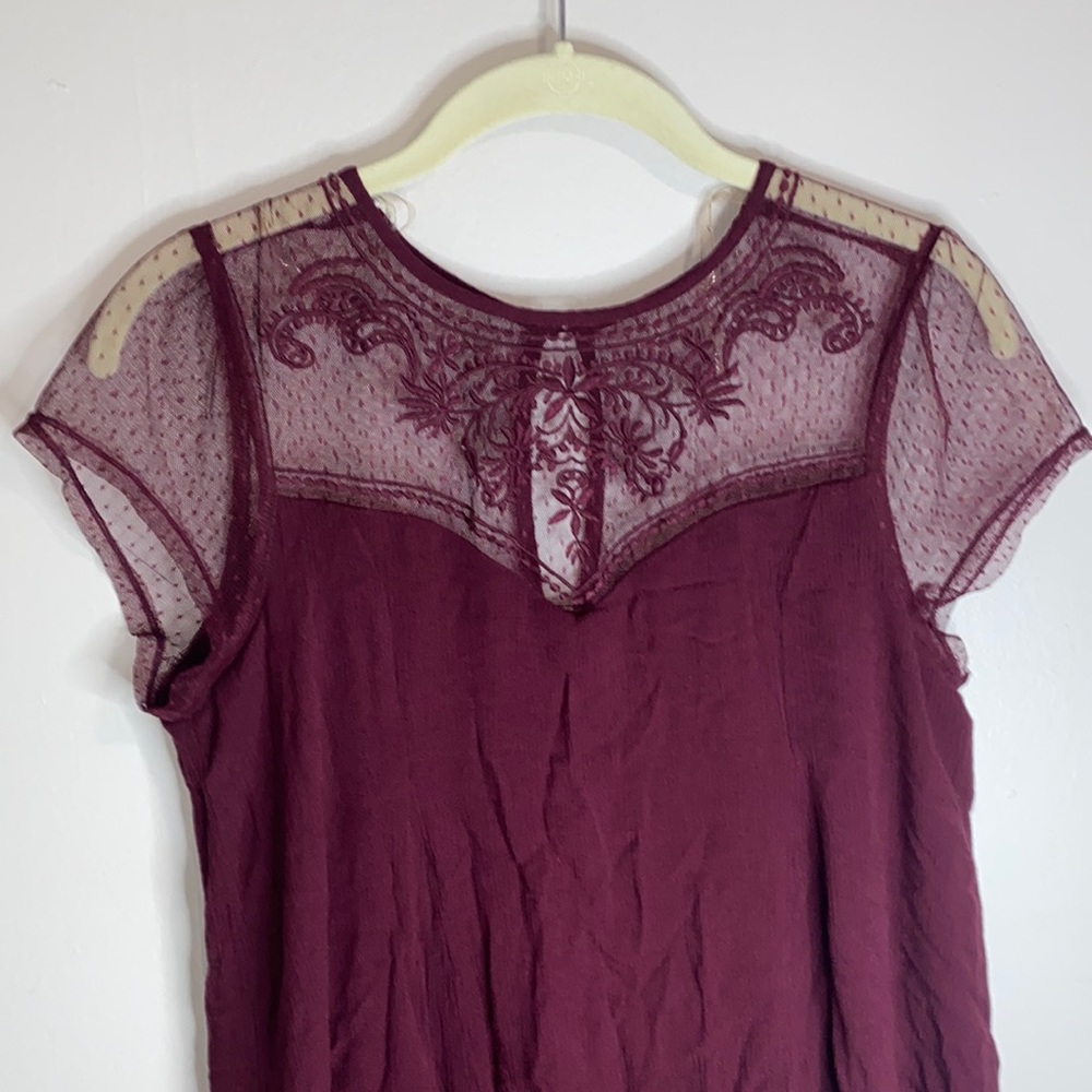 🌵Adorable lace maroon dress! - Picture 2 of 8
